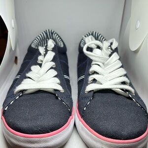Nautica shoe  Size 8M